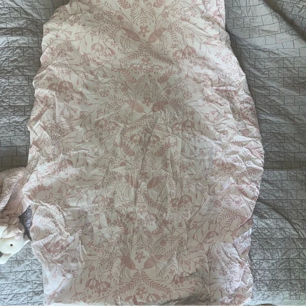 Crate & Barrel Kids Fitted Crib Sheet